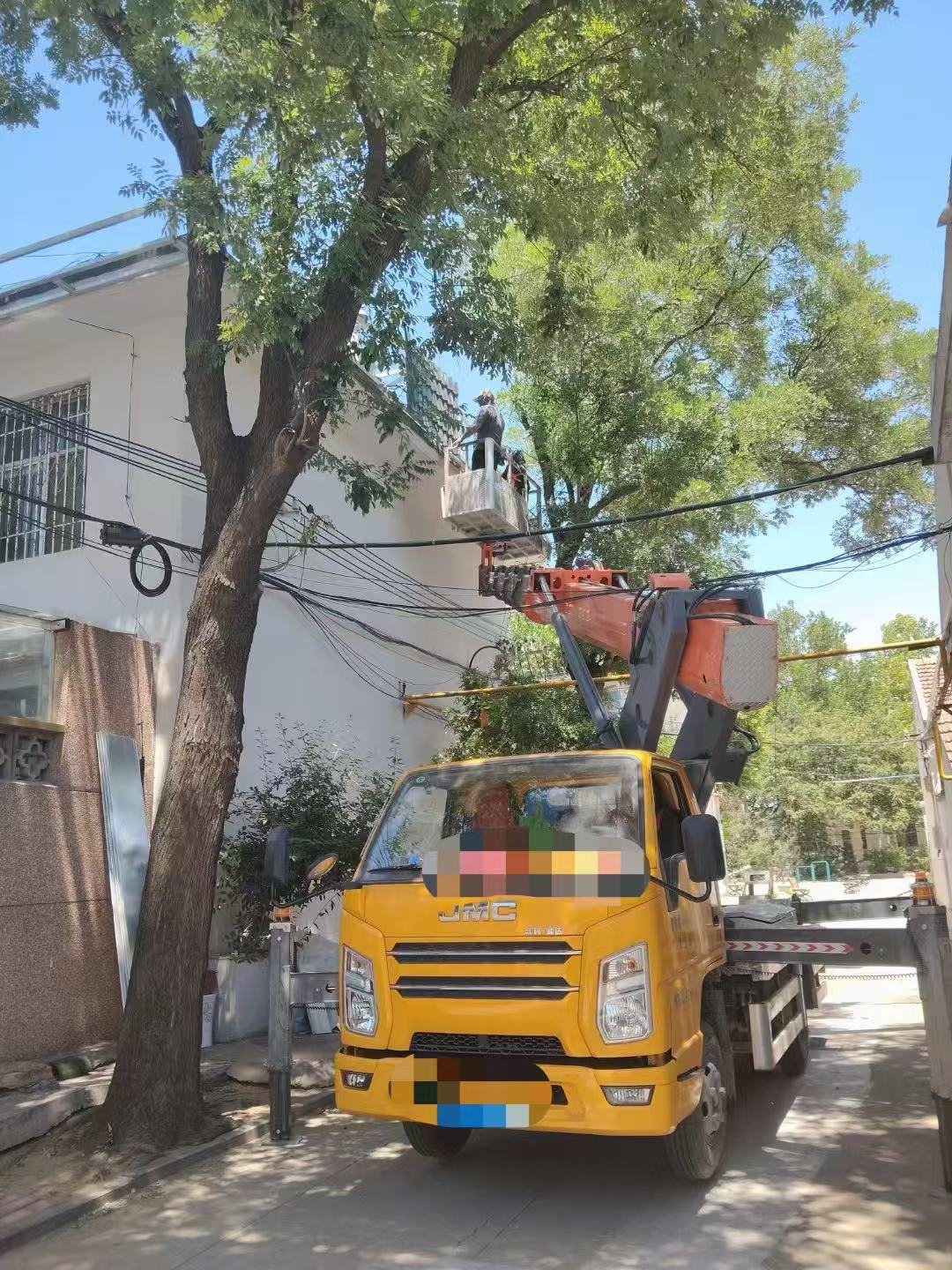 察雅县高空作业车能吊装重物吗？最大承载多少公斤？